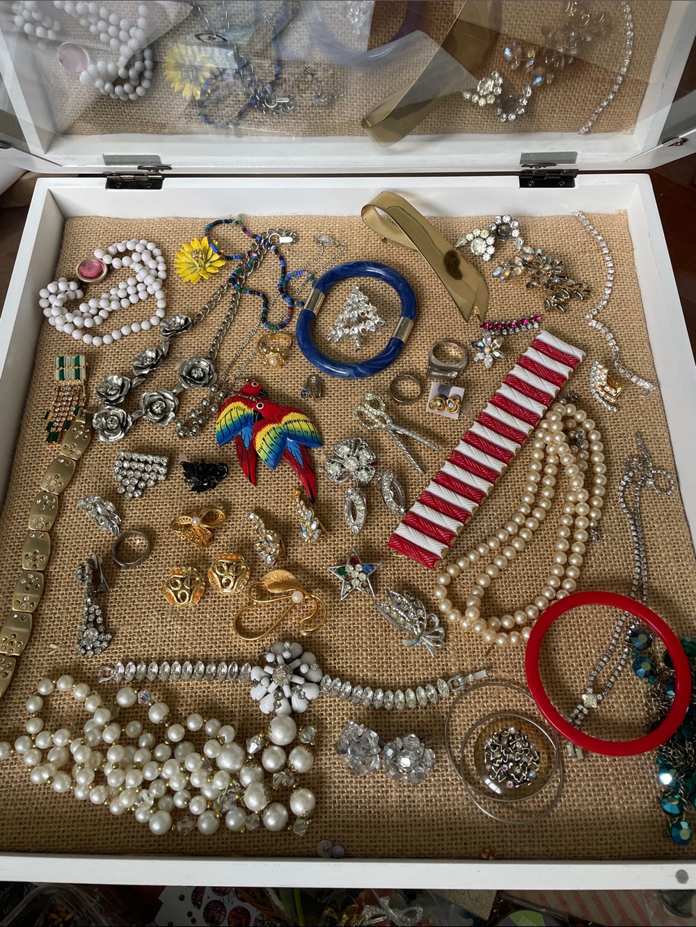 Vintage Repair Craft Jewelry Lot - some signed